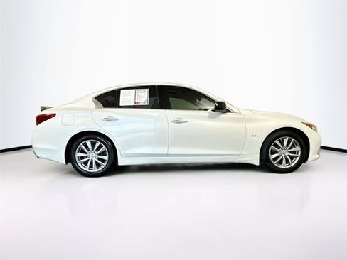 Used 2017 INFINITI Q50 3.0t Premium w/ Cargo Package (L95) RWD image 33