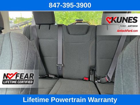 Used 2025 Jeep Wrangler Unlimited Sahara AWD/4WD image 15