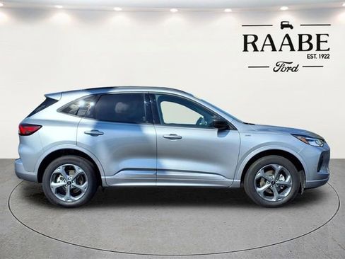 Used 2024 Ford Escape ST-Line w/ Tech Pack #1 AWD/4WD image 8