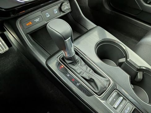 Used 2025 Honda Civic Sport image 16