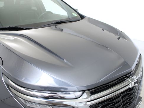 Used 2023 Chevrolet Equinox RS FWD image 12