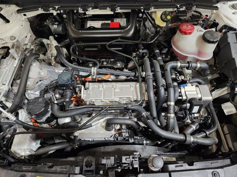 Used 2023 Mercedes-Benz EQB 300 4MATIC image 52