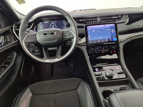 Certified 2024 Jeep Grand Cherokee Trailhawk AWD/4WD image 31