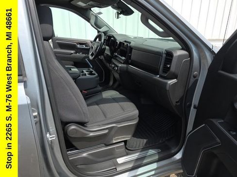 Used 2023 Chevrolet Silverado 1500 LT AWD/4WD image 42