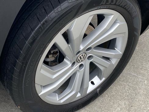 Used 2022 Volkswagen Atlas SE w/ Panoramic Sunroof Package image 24