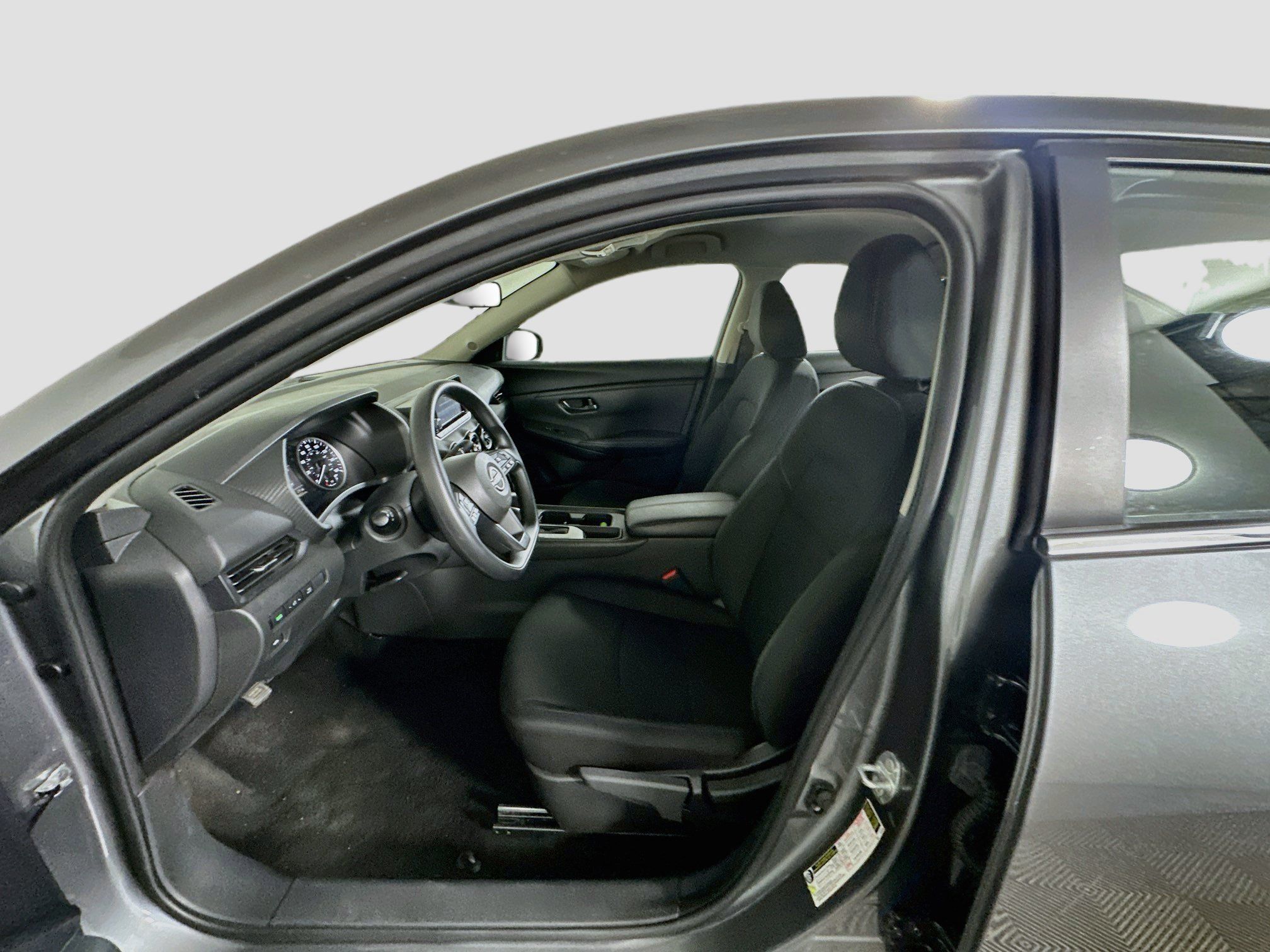 Used 2025 Nissan Sentra S FWD image 13