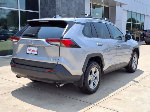 Used 2024 Toyota RAV4 XLE AWD/4WD image 8