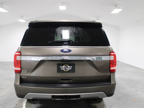 Used 2019 Ford Expedition XLT w/ Equipment Group 201A AWD/4WD image 8