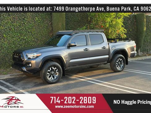 Used 2022 Toyota Tacoma TRD Off-Road image 12
