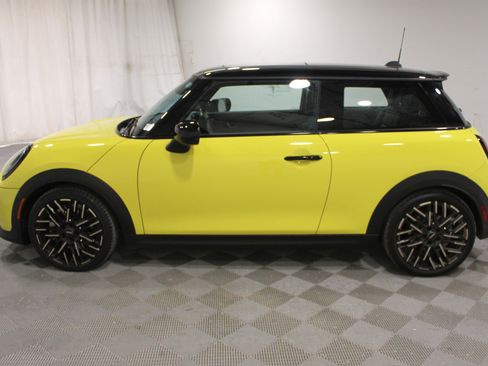 Used 2025 MINI Cooper S image 29