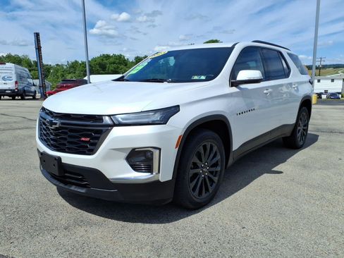 Used 2023 Chevrolet Traverse RS AWD/4WD image 1