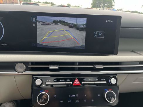 Certified 2025 Hyundai Tucson SEL FWD image 20