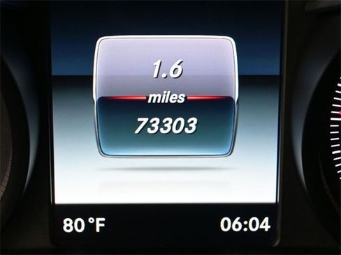 Used 2018 Mercedes-Benz GLC 350e 4MATIC image 33