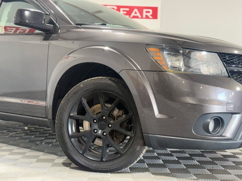 Used 2016 Dodge Journey SXT w/ Blacktop Package FWD image 34