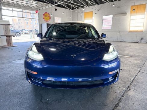 Used 2021 Tesla Model 3 Standard Range Plus image 10