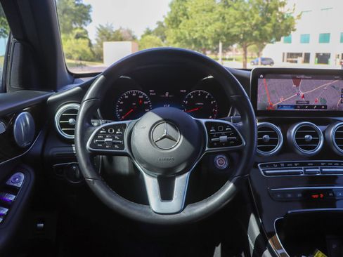Used 2020 Mercedes-Benz GLC 300 image 28