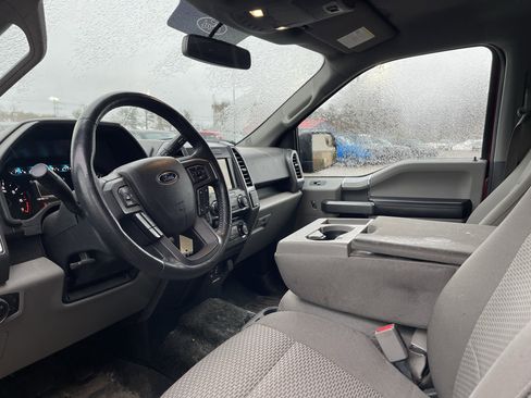 Used 2015 Ford F150 XLT w/ Equipment Group 302A Luxury image 10