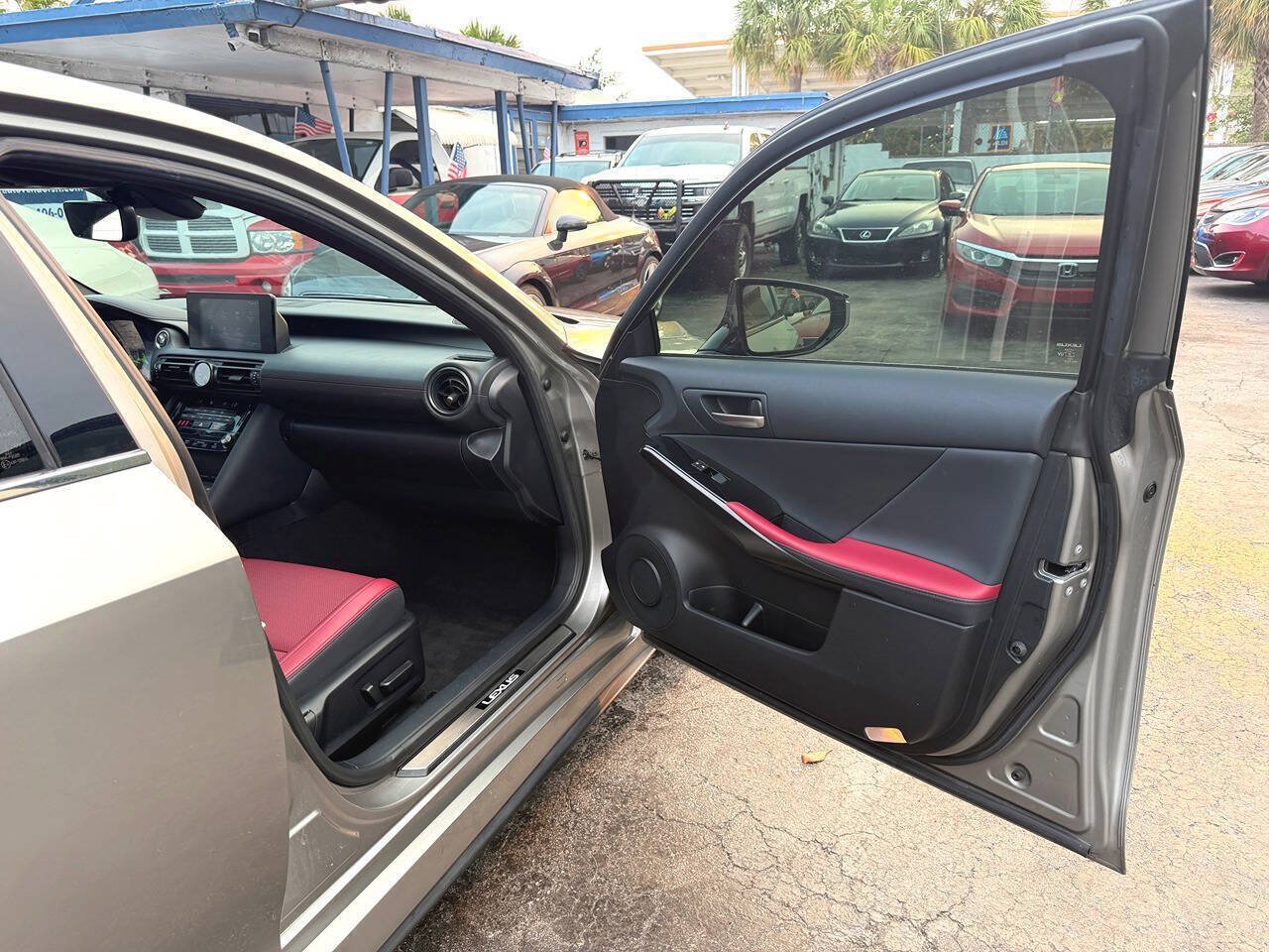 Used 2023 Lexus IS 300 w/ Comfort Package RWD image 28