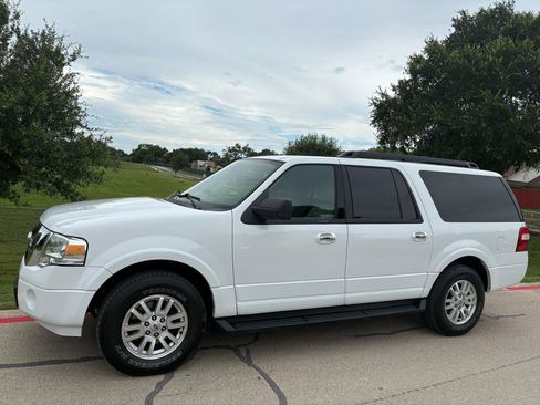 Used 2013 Ford Expedition EL XLT RWD image 6