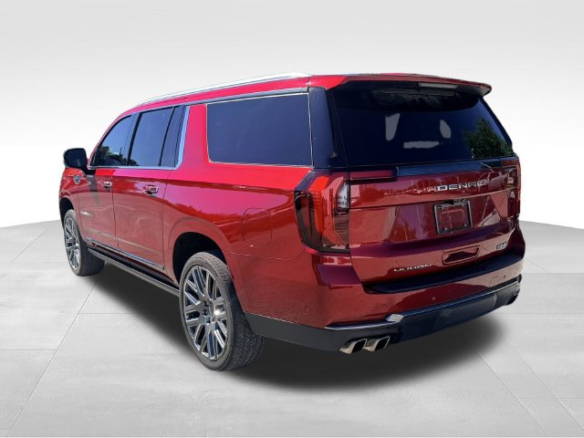 Used 2025 GMC Yukon XL Denali Ultimate AWD/4WD image 6