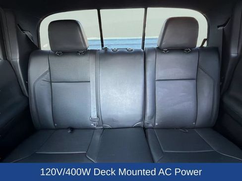 Used 2018 Toyota Tacoma TRD Sport w/ TRD Premium Sport Package AWD/4WD image 18