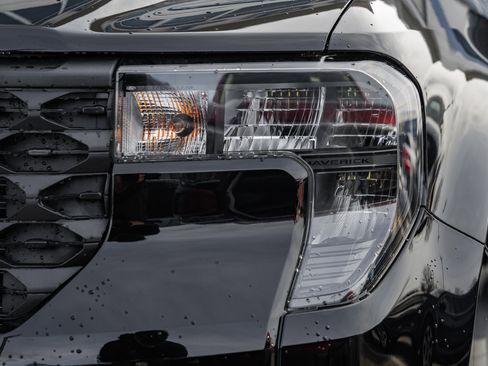 New 2026 Ford Maverick XLT w/ XLT Luxury Package image 11