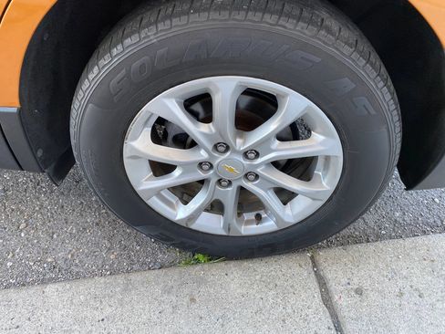 Used 2018 Chevrolet Equinox LS FWD image 23