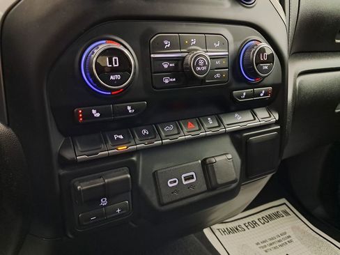 Used 2019 Chevrolet Silverado 1500 RST image 24