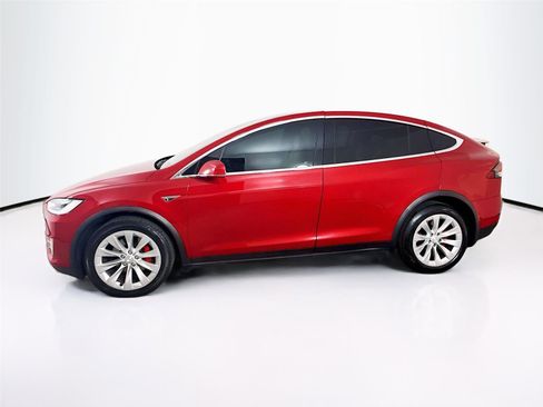Used 2016 Tesla Model X P90D image 4