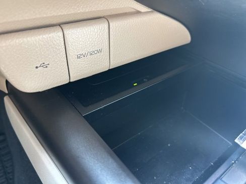 Used 2021 Toyota Camry XLE image 24