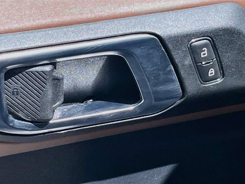 Used 2021 Ford Bronco Outer Banks AWD/4WD image 18