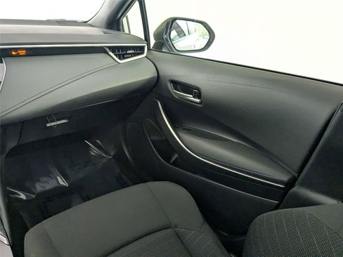 Used 2021 Toyota Corolla SE w/ SE Premium Package image 40