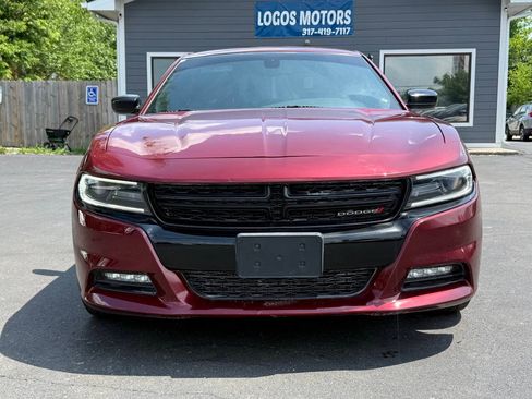 Used 2017 Dodge Charger SXT w/ Blacktop Package RWD image 8