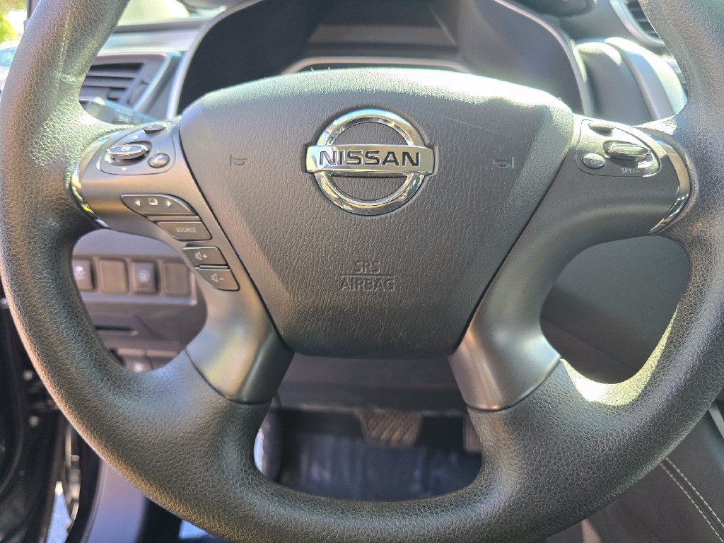Used 2022 Nissan Murano S AWD/4WD image 30