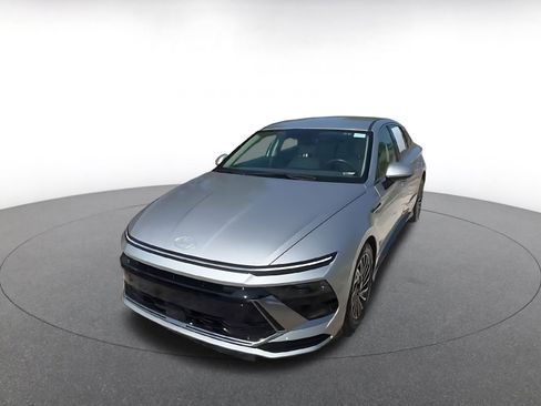 Used 2025 Hyundai Sonata SEL FWD image 8