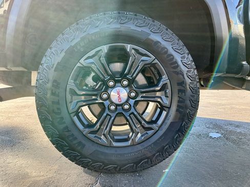 Used 2023 GMC Canyon Elevation w/ Convenience Package image 21