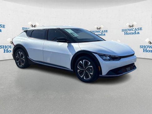 Used 2023 Kia EV6 Light image 10