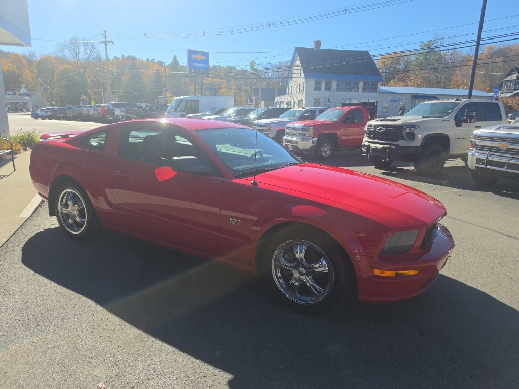 Used 2006 Ford Mustang GT RWD image 8