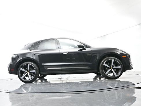 Certified 2025 Porsche Macan image 52