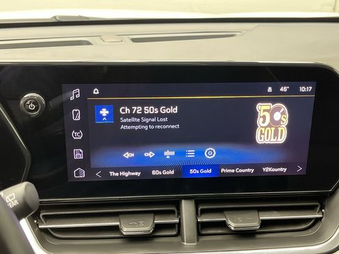 Certified 2024 Chevrolet Trax ACTIV w/ Sunroof Package image 18