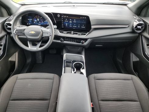 Certified 2025 Chevrolet Equinox LT FWD image 18