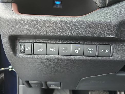 Used 2025 Toyota RAV4 Limited w/ Advanced Technology Package image 28