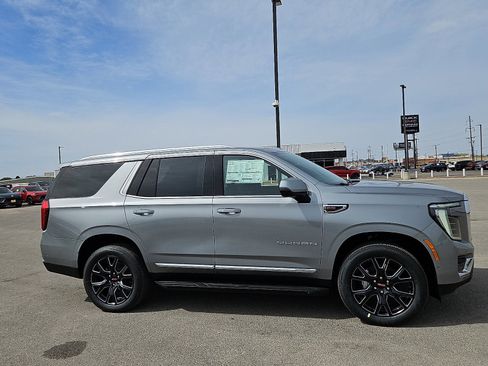 New 2026 GMC Yukon Elevation image 6