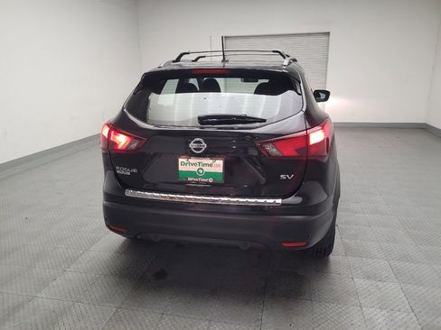 Used 2019 Nissan Rogue Sport SV FWD image 7
