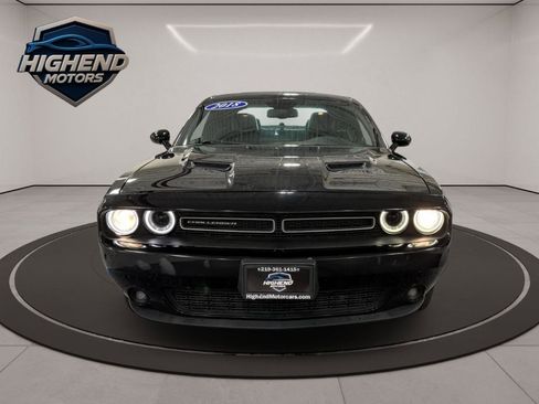 Used 2018 Dodge Challenger GT image 8