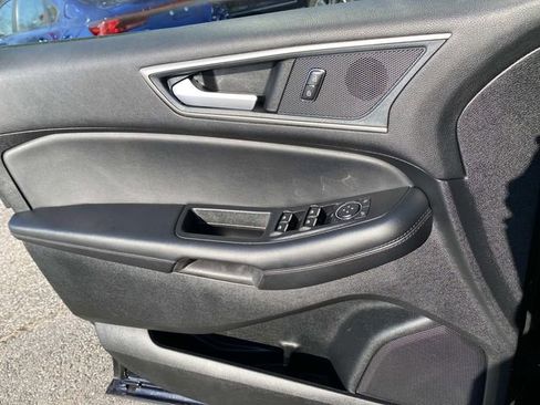 Used 2024 Ford Edge SEL image 18