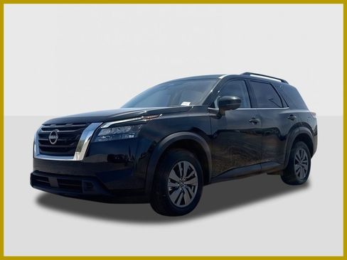 New 2025 Nissan Pathfinder SV image 1