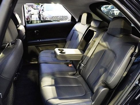 Used 2025 Hyundai Ioniq 5 SEL image 17