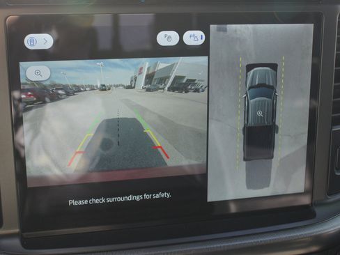 Used 2024 Ford F150 Lariat w/ Equipment Group 502A High image 7