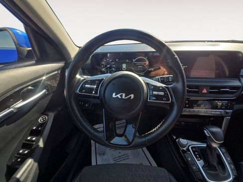 Used 2024 Kia Seltos S image 12